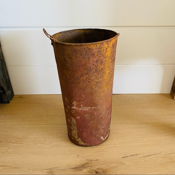 ♥️ Antique ♥️ Old Primitive Metal Salmon Pink Floral Stand Flower Holder - Picture 5 of 8